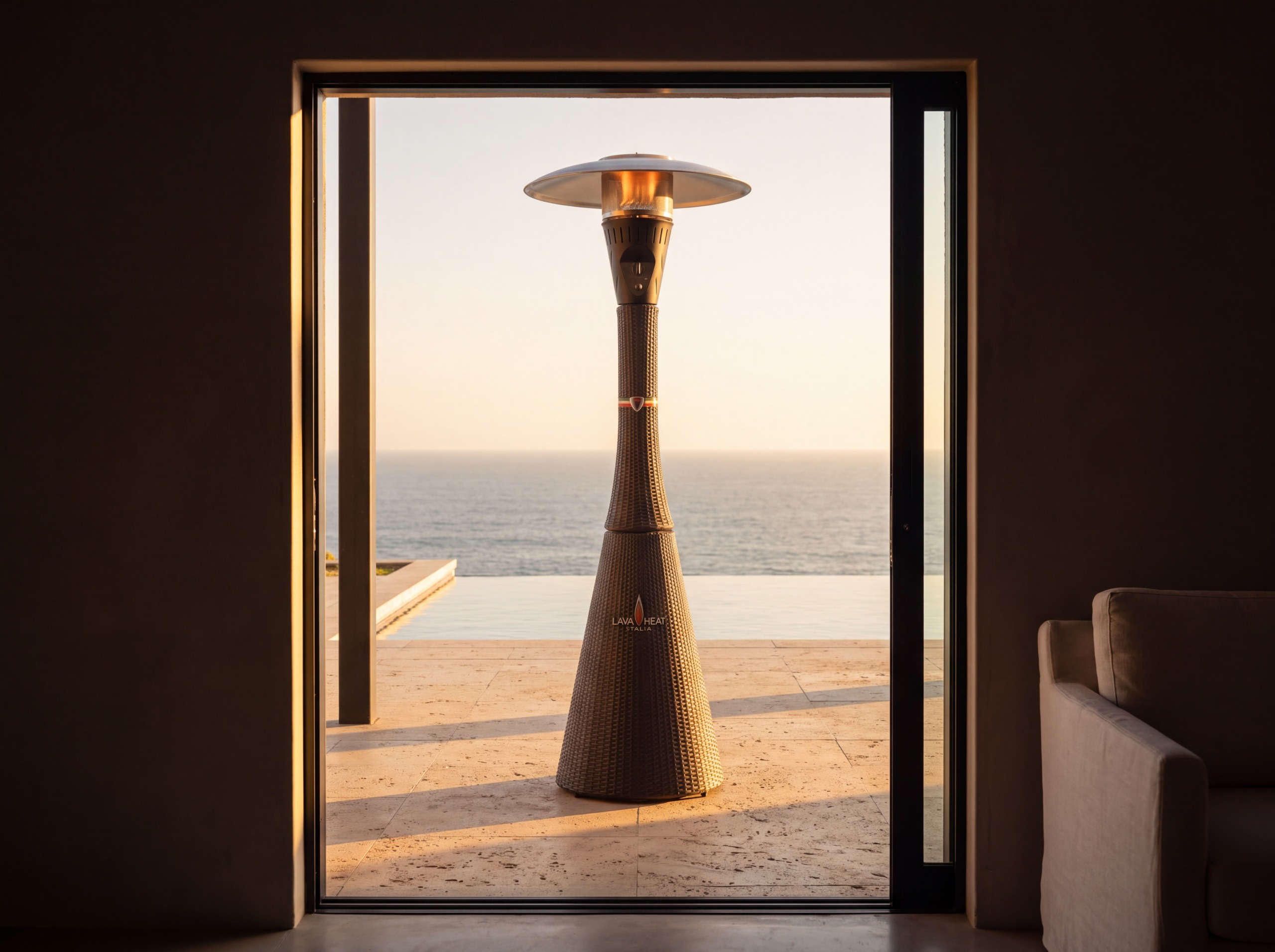 コリンシアン セレクト500 ベロン ヴェロン パルマ ホーム The Palermo Rattan Patio Heater | 51K BTU, 15-ft Reach